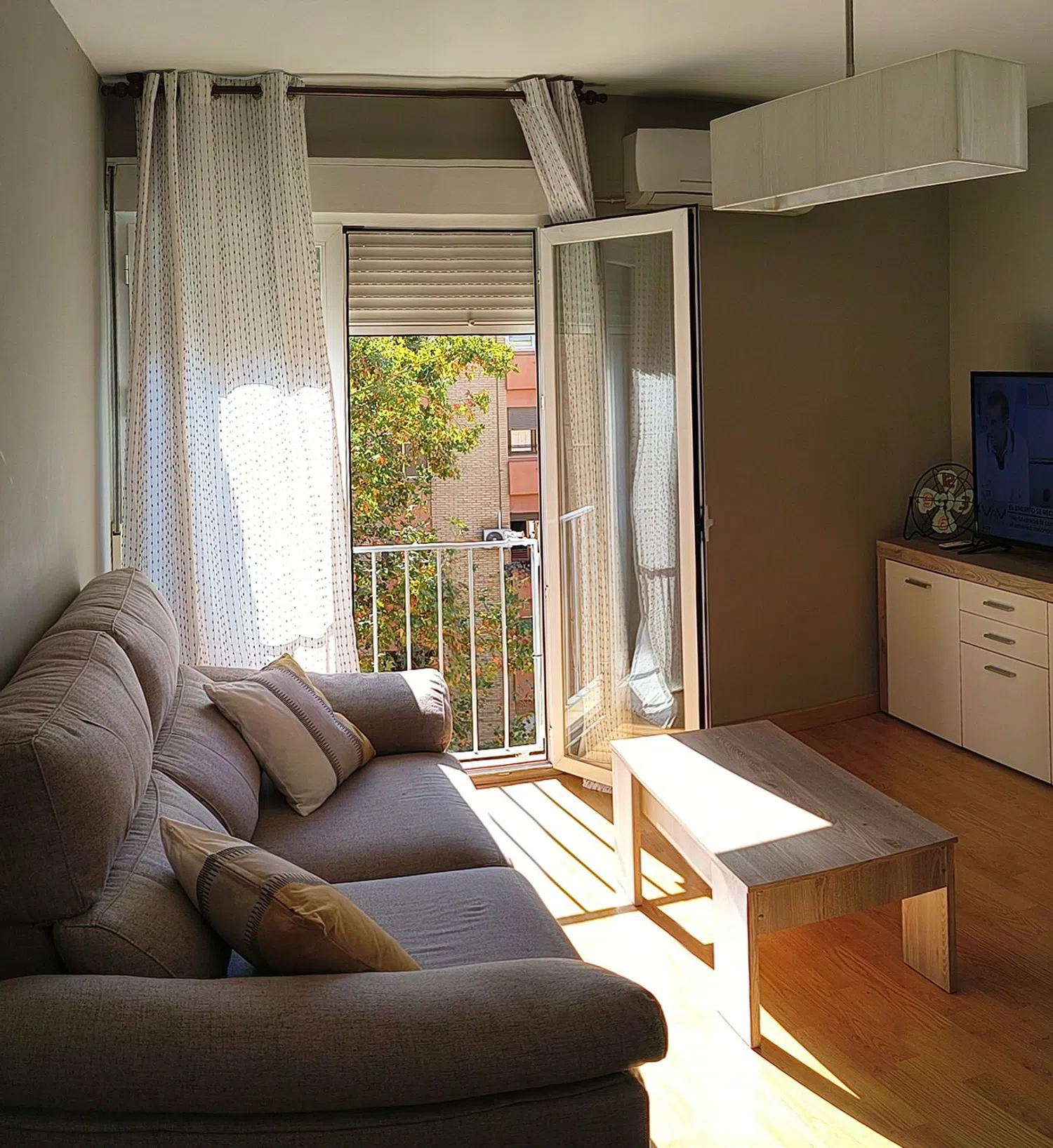 Piso en avenida de las Fuerzas Armadas, 8 - Foto 3