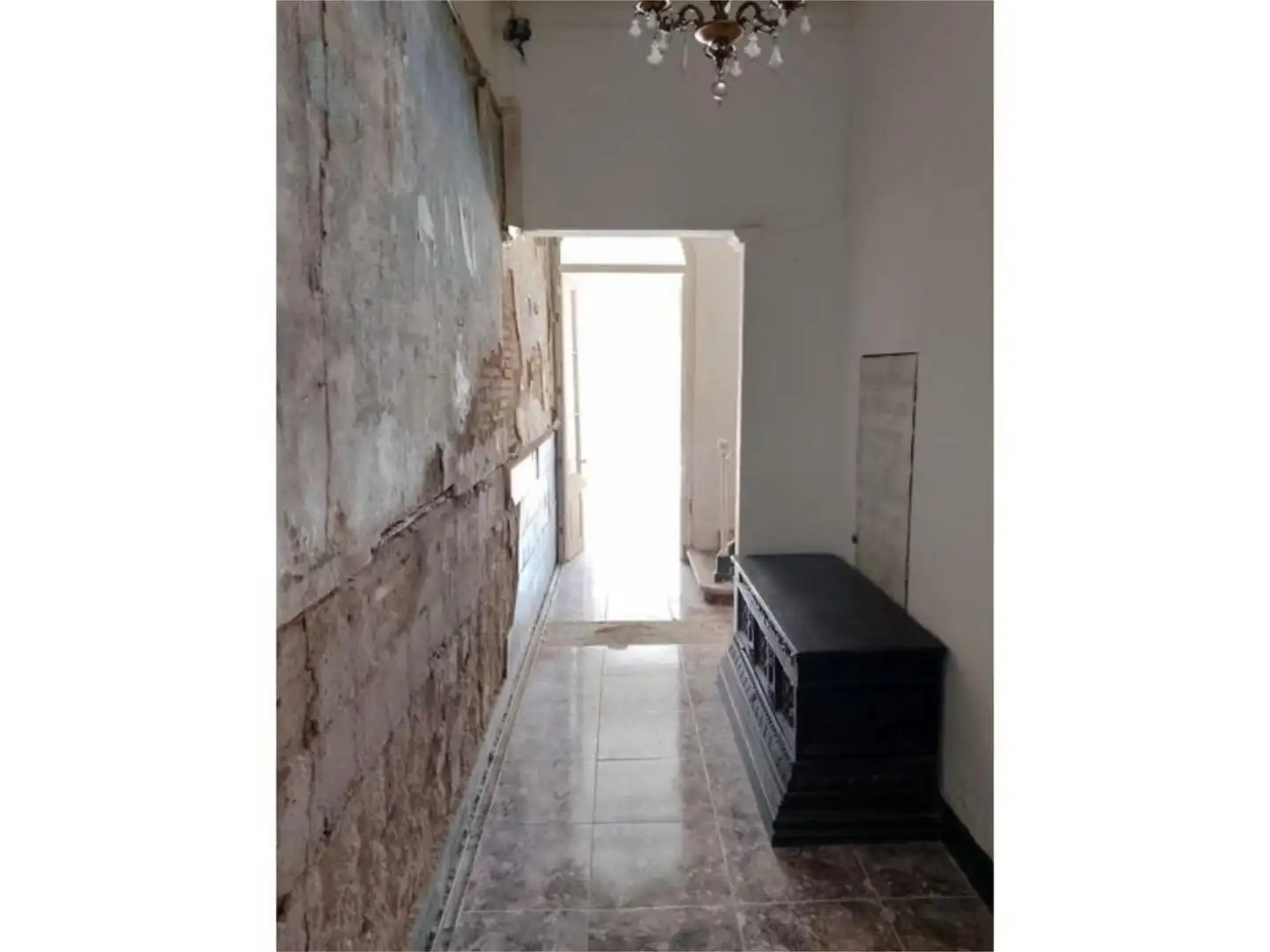 Casa adosada en  Carrer de Jovellanos 1 - Foto 2