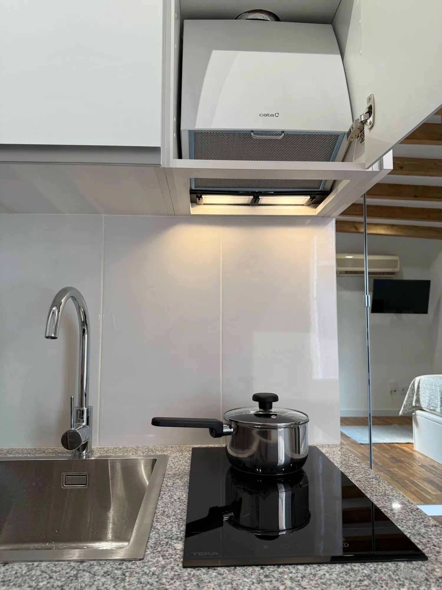 Estudio en calle de Muntaner, 7 - Foto 10