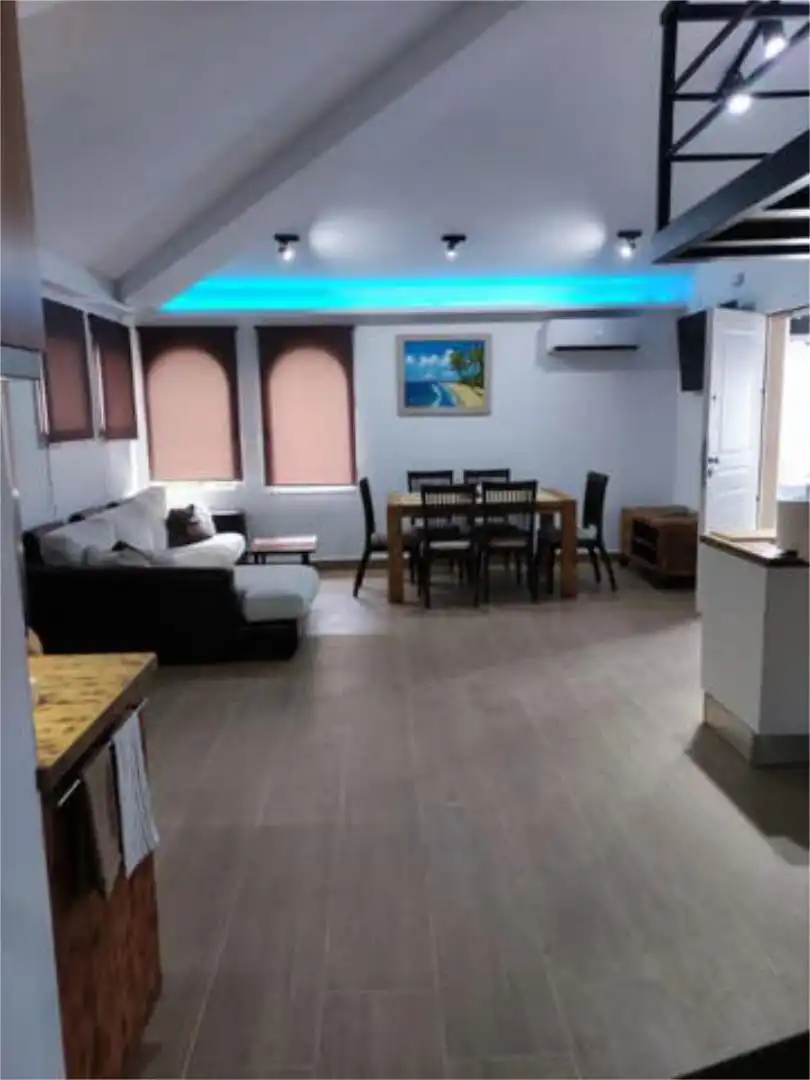 Loft en en la calle principal - Foto 2