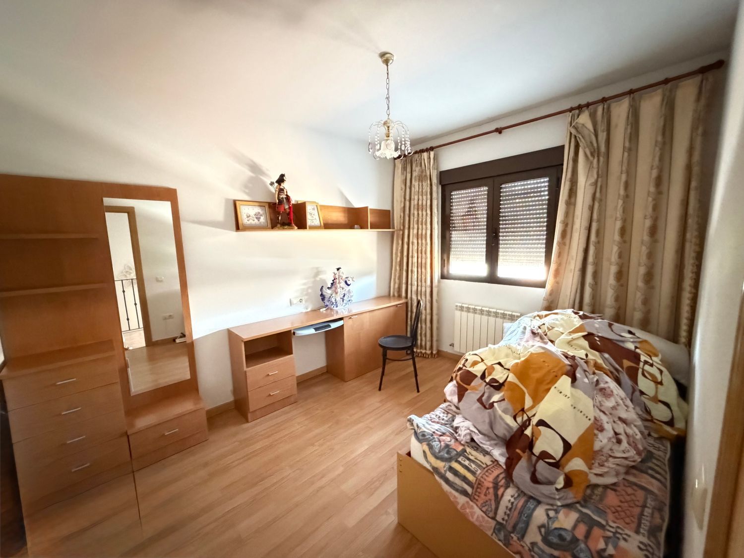 Chalet adosado en Polan - Foto 10
