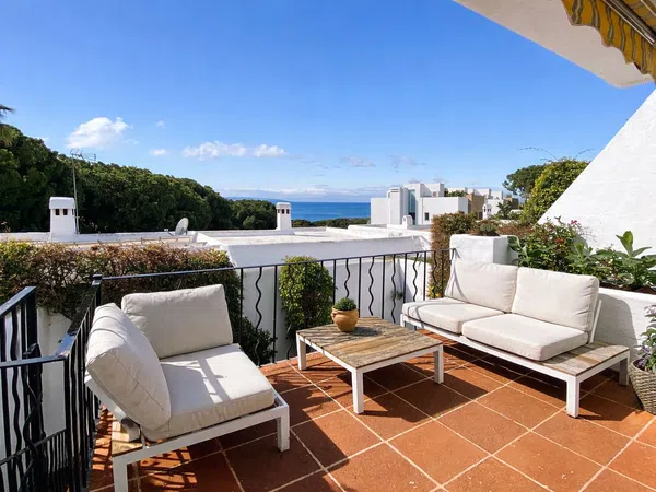 Chalet pareado en avenida de los Acebos, 4 - Foto 1