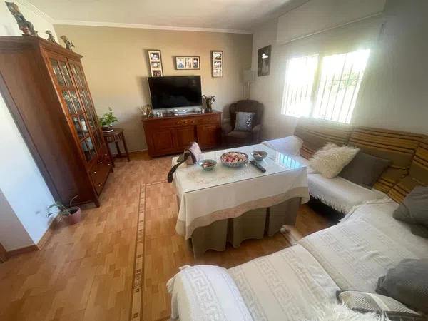 Chalet adosado en Calle Grafito - Foto 1