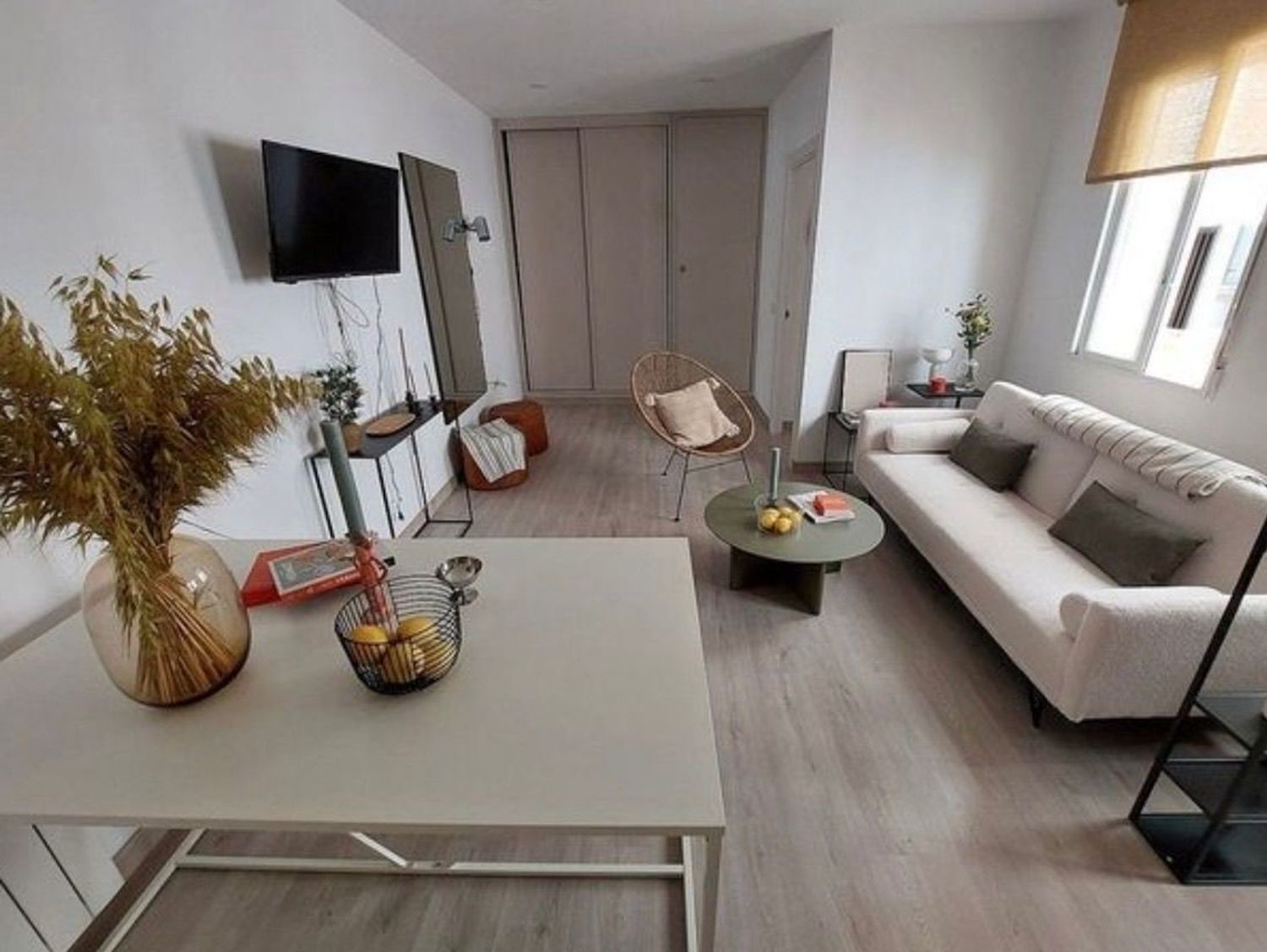 Piso en calle de Isabel la Católica, 12 - Foto 2