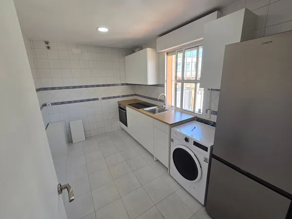 Chalet pareado en Gines - Foto 4