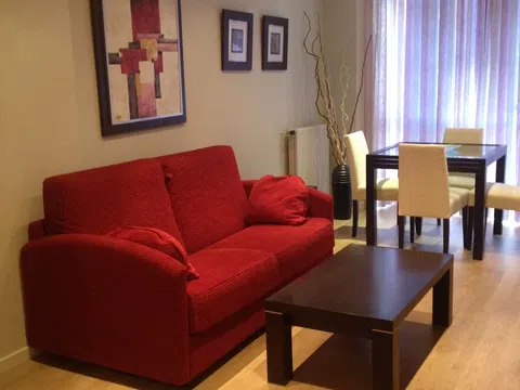 Piso en calle Calvo Asensio, 14