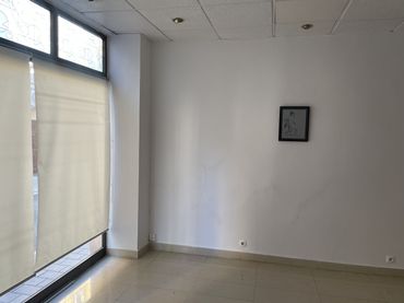 Local comercial en  Calle Comandante Seva 11 - Foto 11