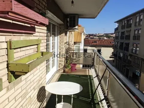 Piso en calle Capitán Luis Pizaño, 11