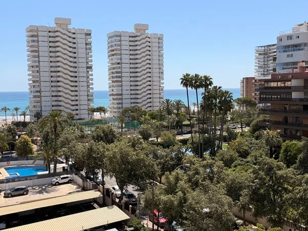 Piso en Avenida Benidorm, 12 - Foto 1