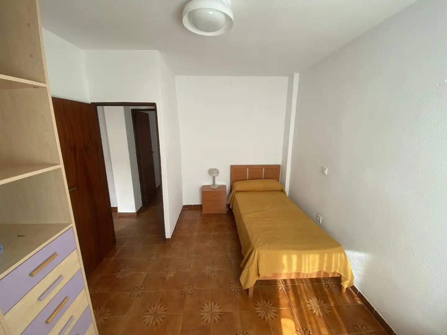 Piso en  Calle Carlos I de España 80 - Foto 3