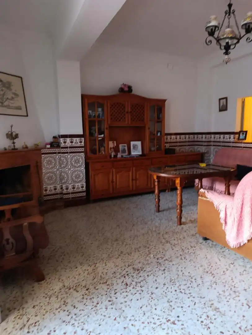 Casa adosada en  Calle Beatriz de Cabrera 22 - Foto 2