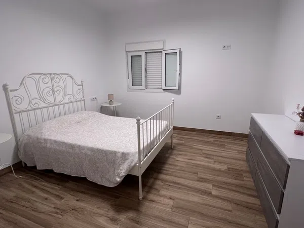 Chalet adosado en Sanlúcar la Mayor - Foto 7
