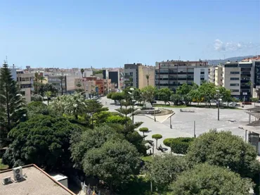 Piso en  Plaça Constitució 1 - Foto 2