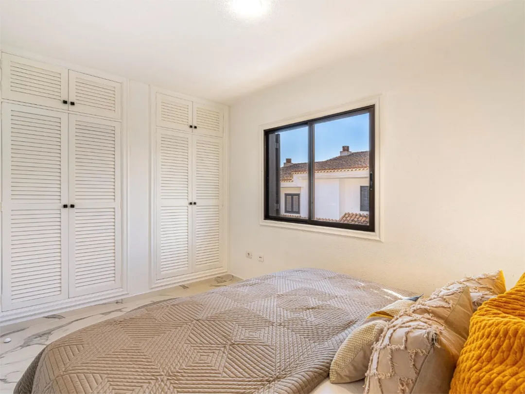 Casa adosada en  Calle Armiche 28 - Foto 6