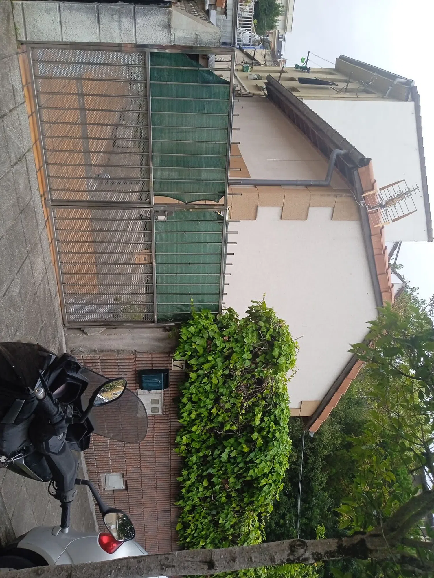 Chalet adosado en calle Peña del Cuervo, 17 - Foto 2