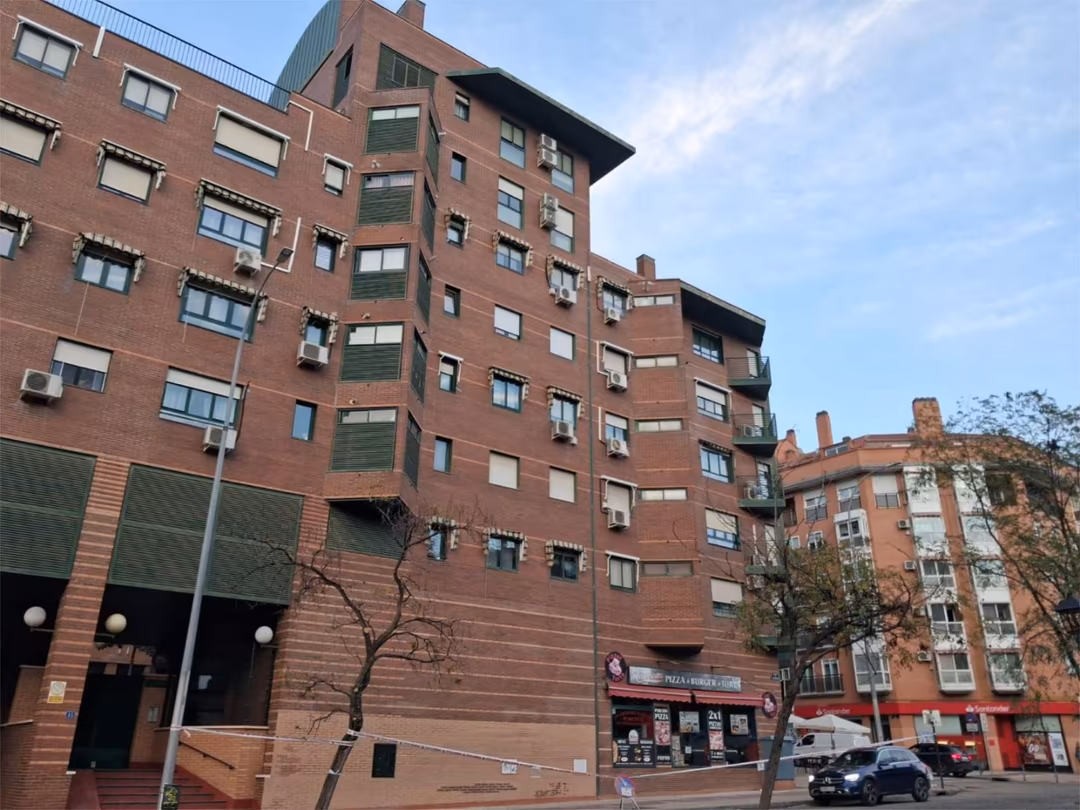 Piso en  Avenida las Retamas 11