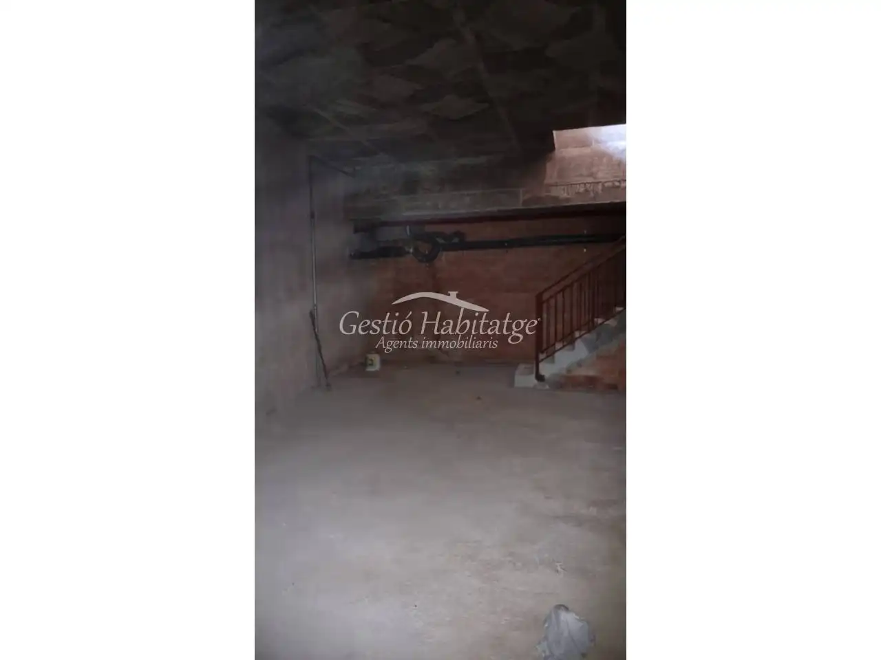 Local comercial en Badalona - Foto 2