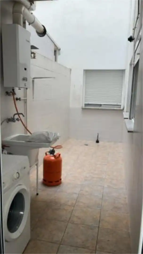 Piso en Junto instituto valle de leiva - Foto 7