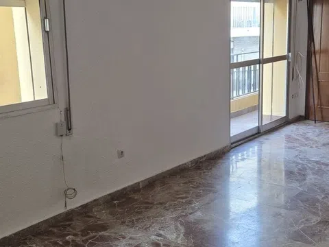 Piso en calle Azafrán, 1