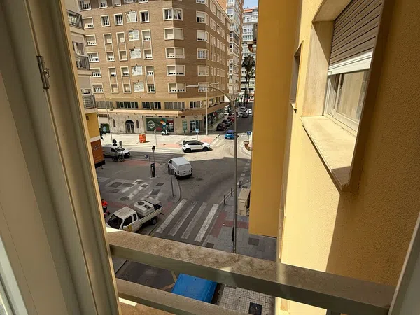Piso en Calle Vélez Málaga, 8, Malagueta - Monte Sancha - Foto 2
