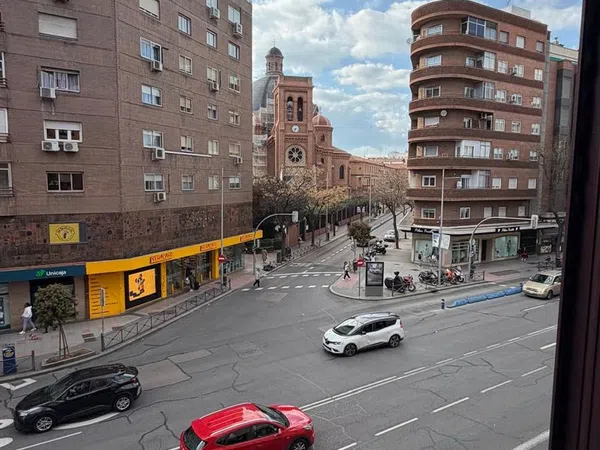 Piso en calle de Bravo Murillo, 174 -176