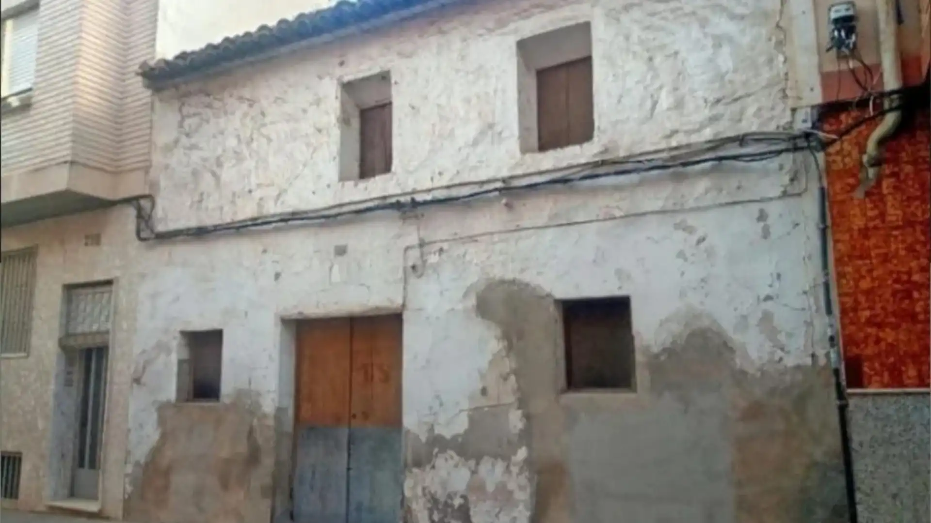 Casa adosada en  Calle Mayor 208 - Foto 1