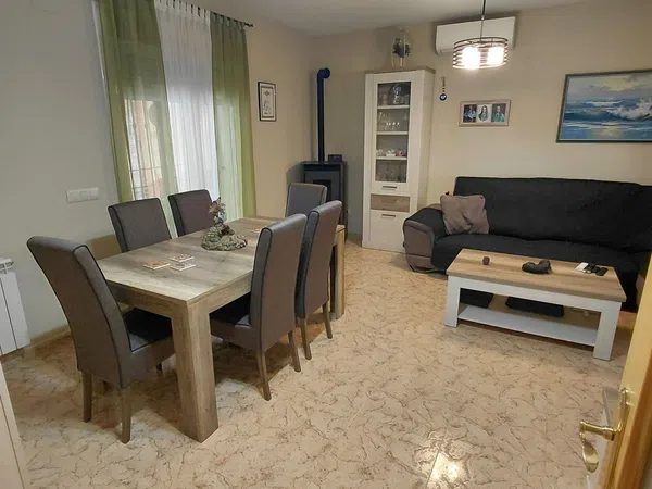 Chalet pareado en Sevilla s/n - Foto 2