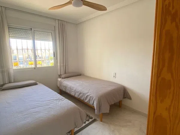 Chalet adosado en Avenida de la Mancha s/n - Foto 16