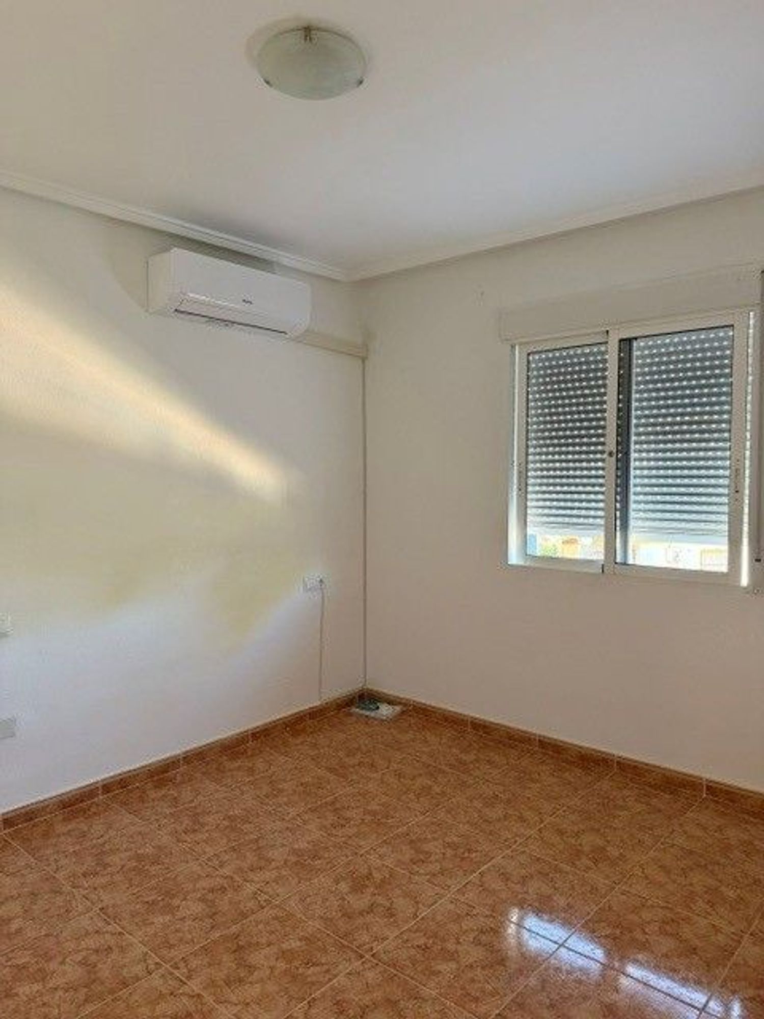 Chalet adosado en Calle Manuel de Falla, 81 - Foto 8