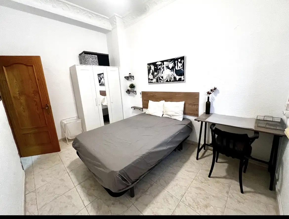 Piso en  Plaça de la Creu del Canyamelar 1 - Foto 10