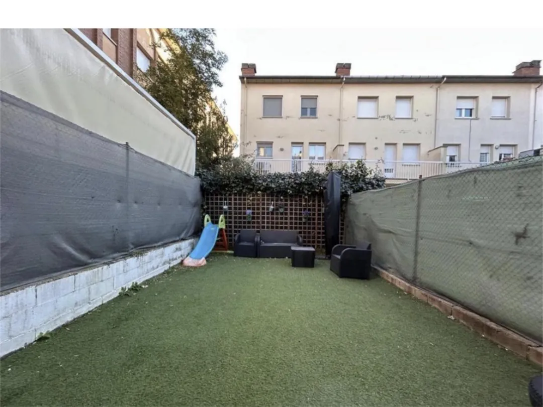 Casa adosada en  Carrer de Manuel Carrasco i Formiguera 37 - Foto 18