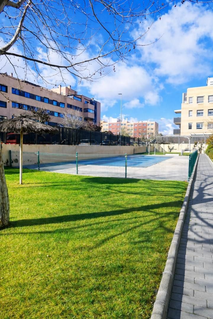 Piso en  Avenida de los Quiñones 6P - Foto 1