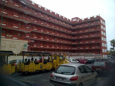 Estudio en  Calle Hermanos Fernández Perdigón 6 - Foto 1
