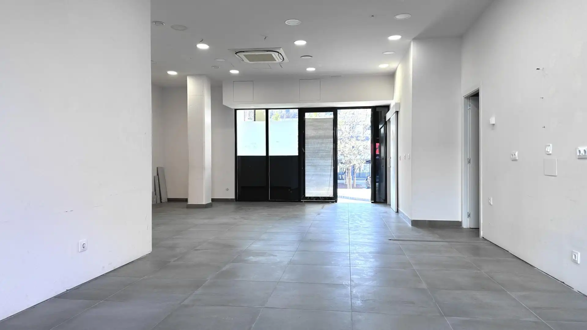 Local comercial en Terrassa - Foto 6