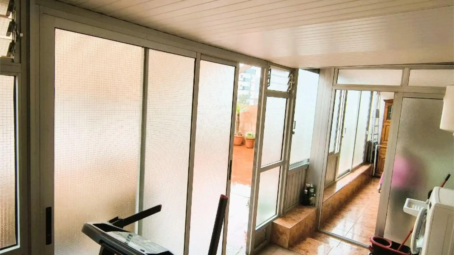 Piso en  Avenida de Benito Pérez Armas 4 - Foto 10