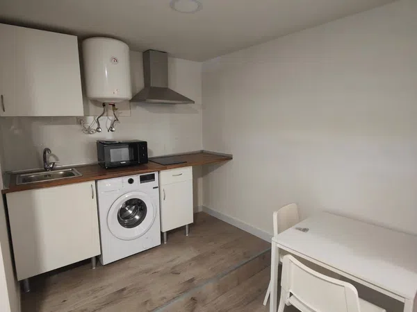 Estudio en calle Gobernador, 74