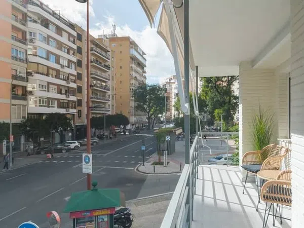 Piso en Barrio Ramón de Carranza - Madre Rafols - Foto 2