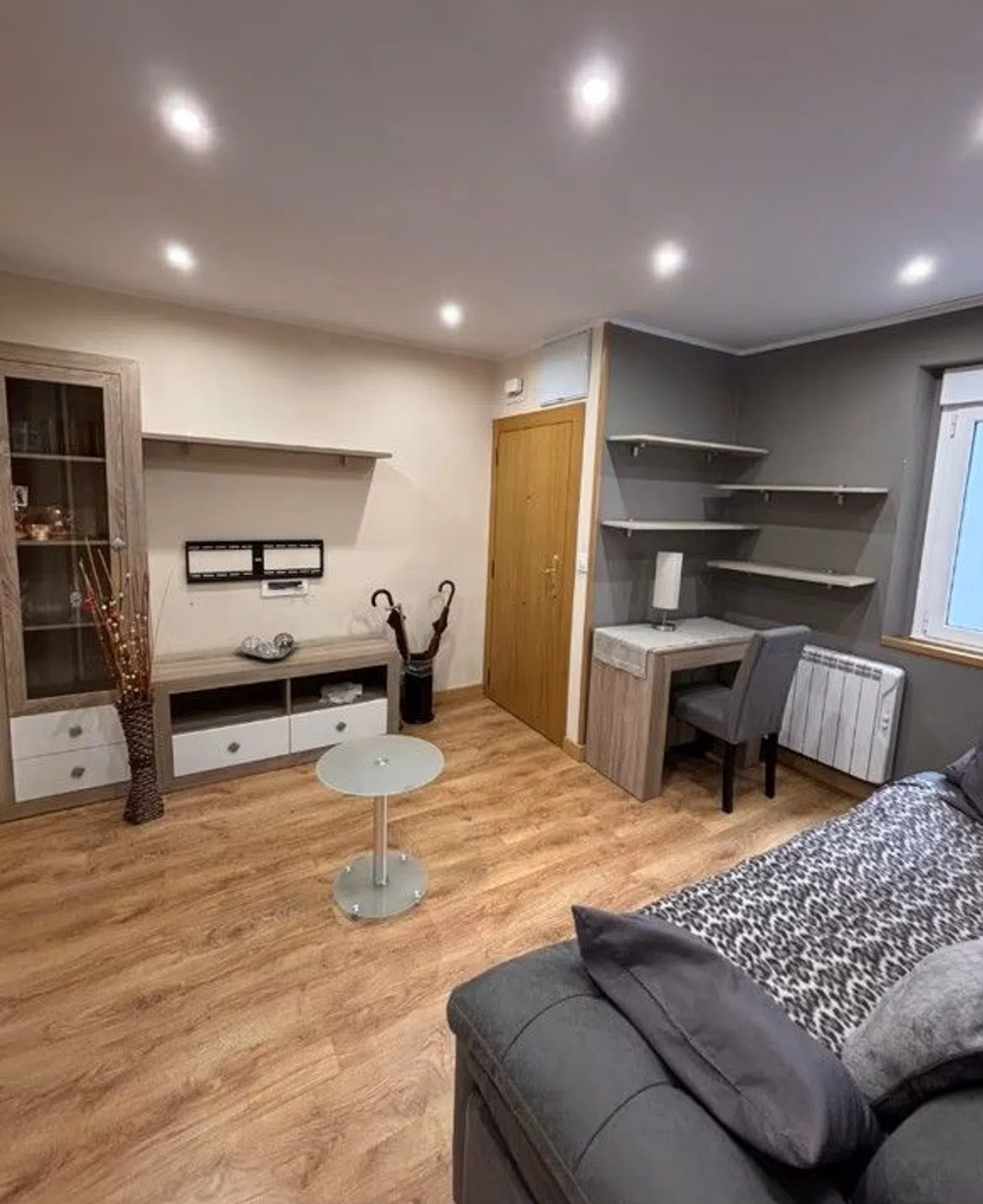 Piso en calle Victor Hevia, 33 - Foto 2