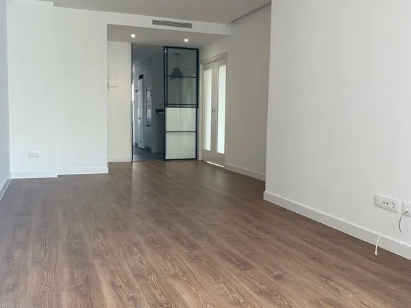 Piso en calle de Orense, 64