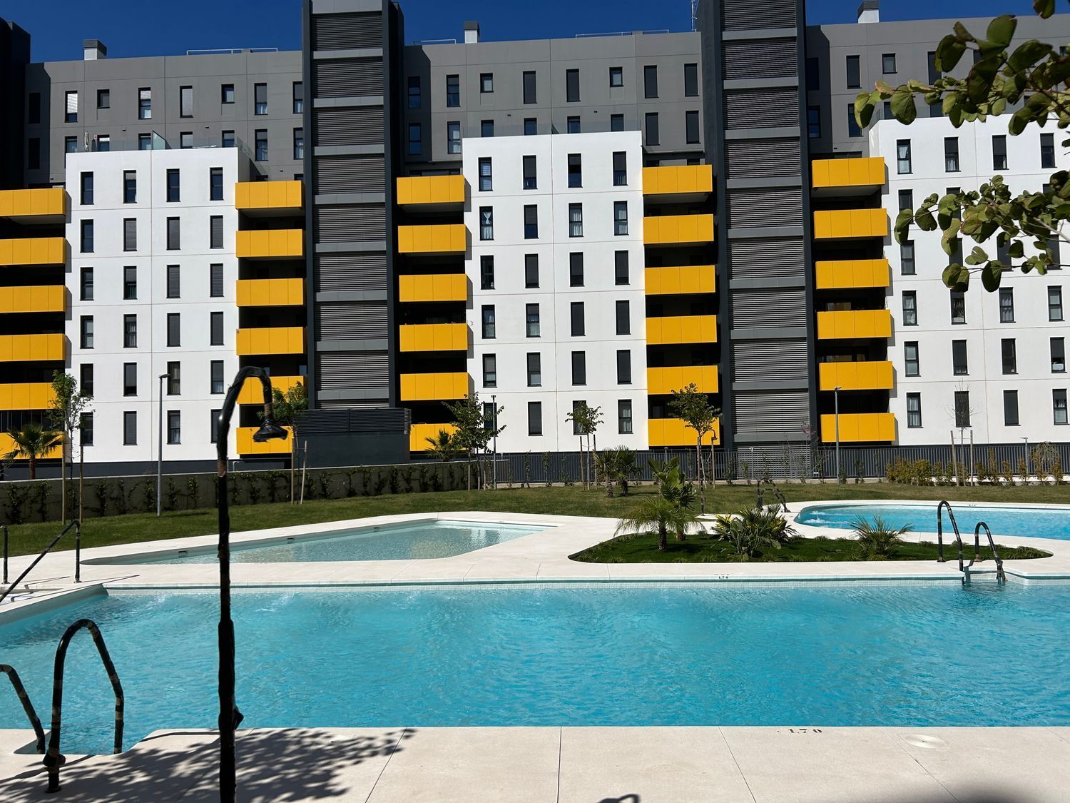 Piso en Entrenúcleos - Foto 1