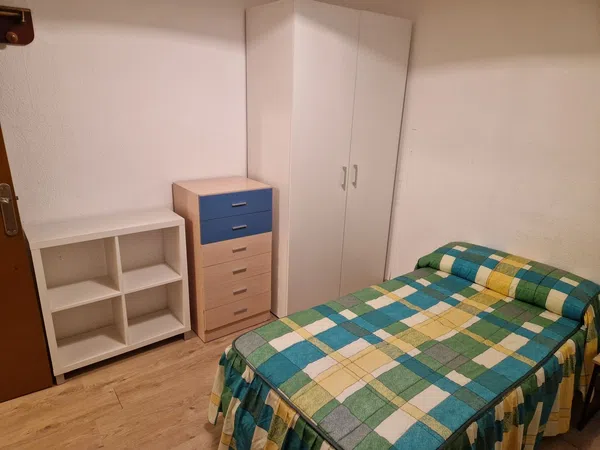 Piso en Avenida de la Paz, 73, Residencia, Residencia - Foto 3
