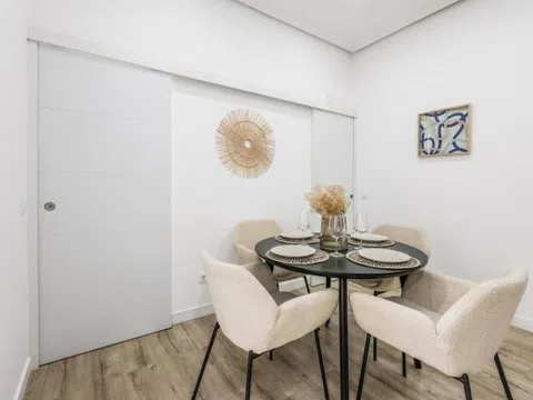 Piso en calle galdo, 3