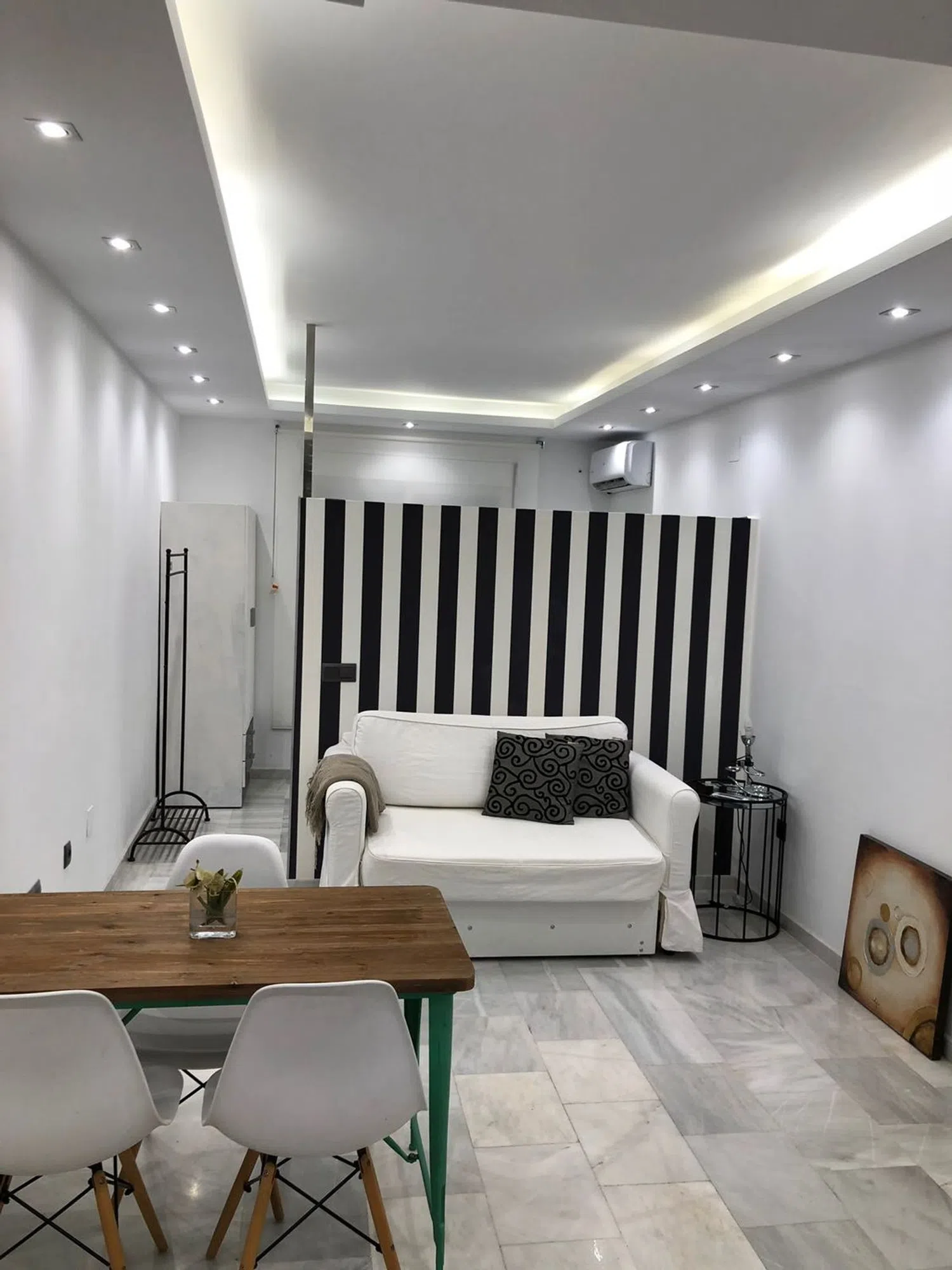 Estudio en calle Camino de Suárez, 31 - Foto 1