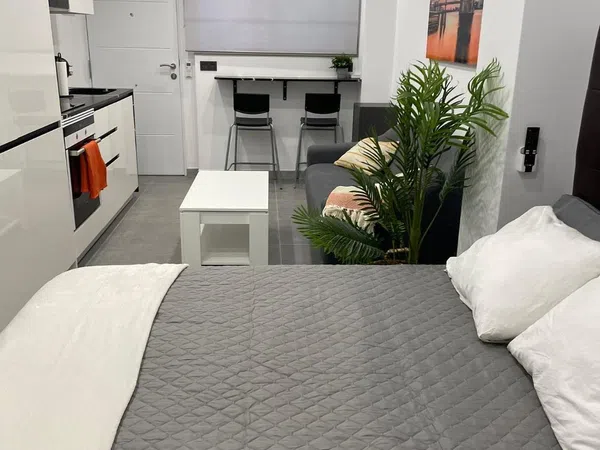 Estudio en avenida Mercado, 1