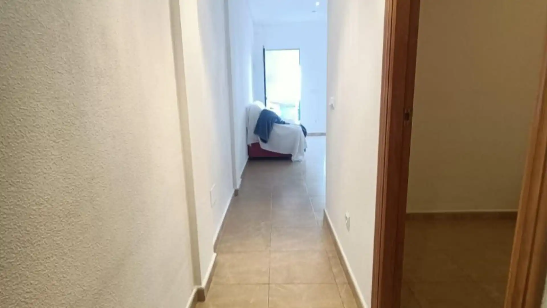 Casa adosada en  Carrer Consueta 56 - Foto 12