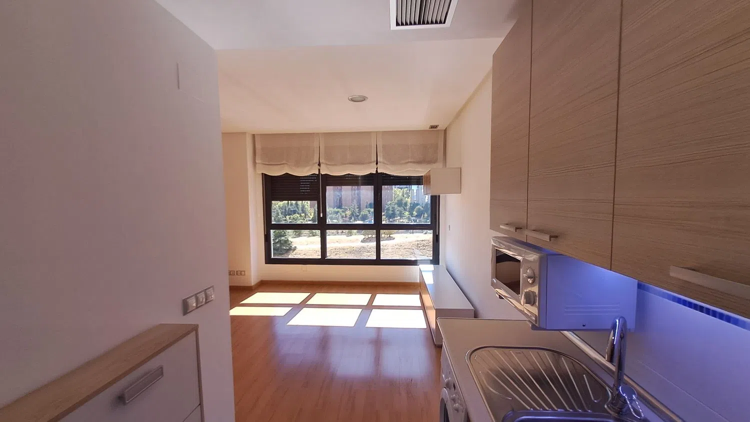 Estudio en calle de Dulce Chacón, 23 - Foto 1