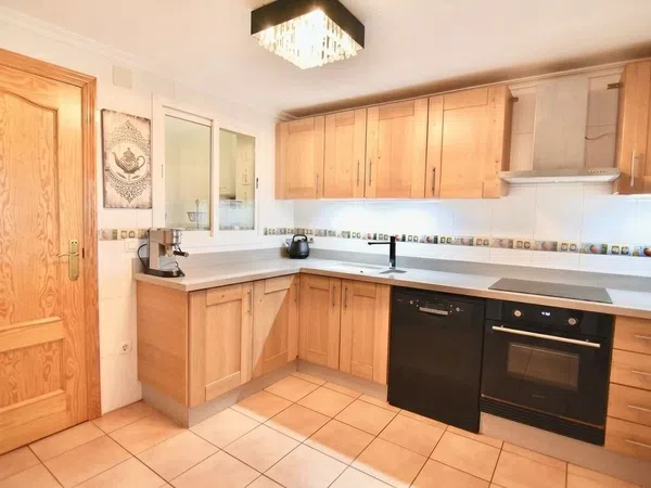 Chalet adosado en Urbanización la Almazara, 111 - Foto 10
