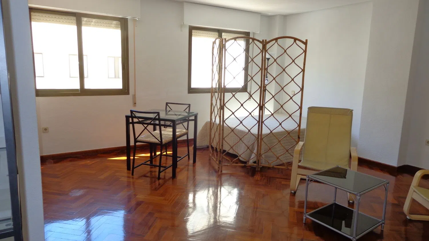 Estudio en calle de Manuel González Longoria, 8 - Foto 2