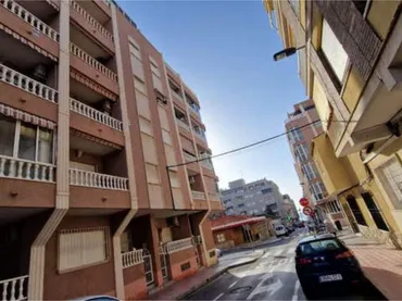 Apartamento en Torrevieja - Foto 2
