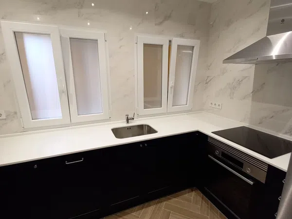 Piso en calle Nou D'Octubre, 13 - Foto 1